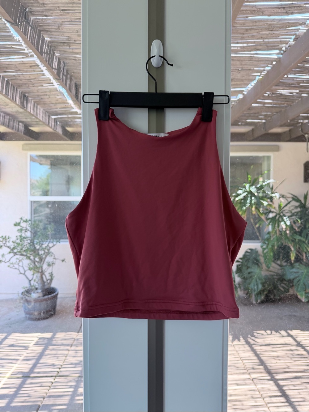 ReoRia Sleeveless Crop Tank Top - Dusty Rose